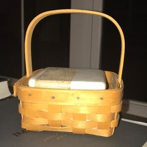 2001 Longaberger Desk Basket